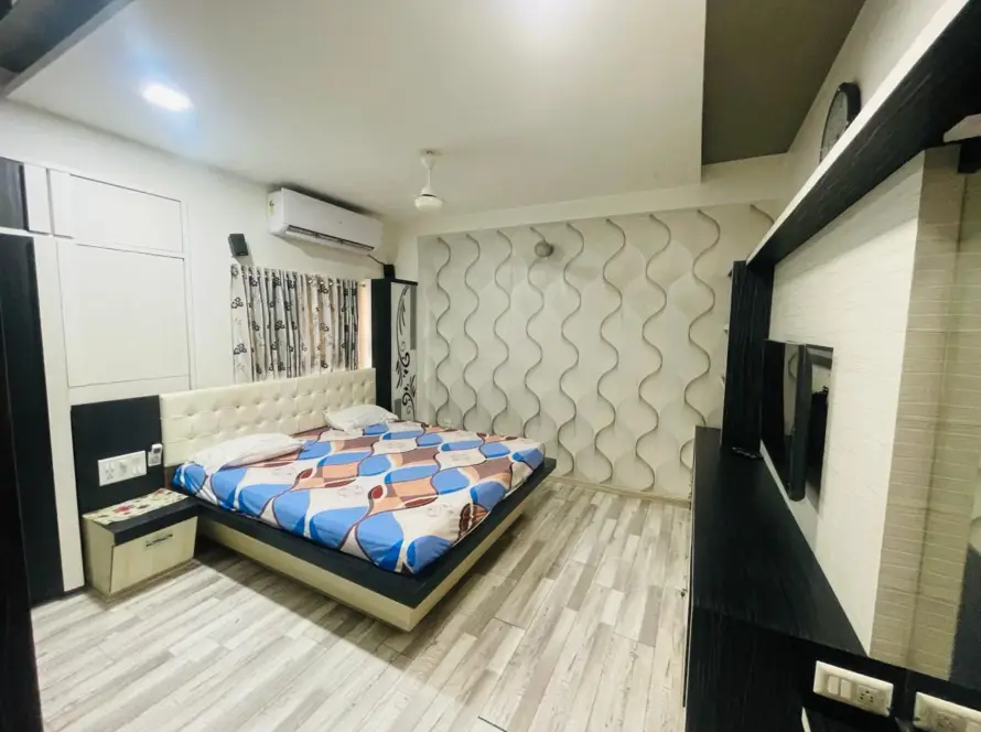 Single Room PG in Ahmedabad at Best Price