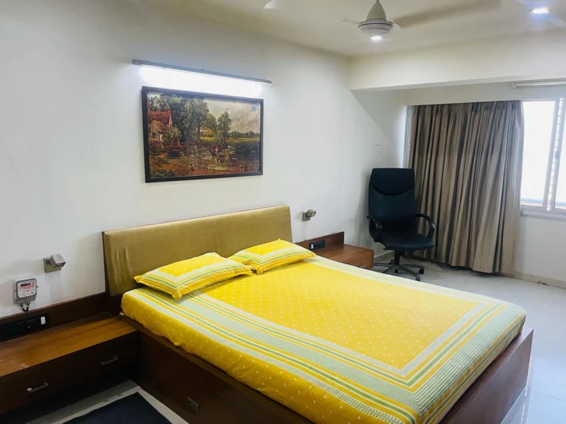 Single Room PG in Thaltej, Ahmedabad | Peace and Plenty