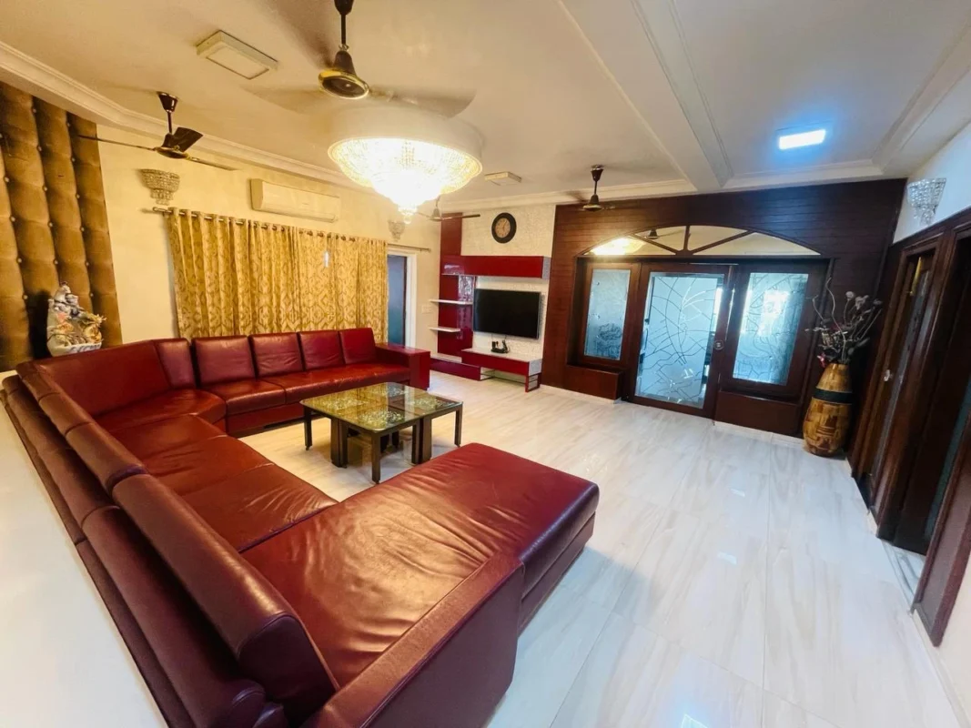 Luxurious PG in Ahmedabad